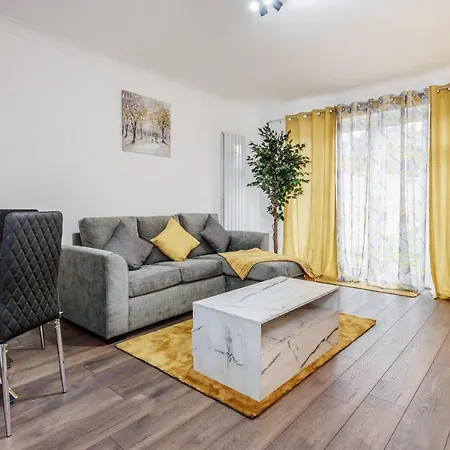 Lovely House In Dagenham / Barking With Free Parking, Wifi & Garden Exterior foto